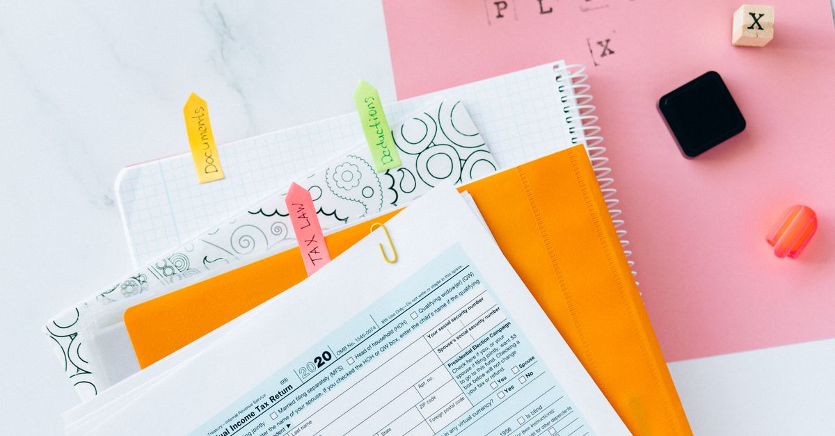 CPA advising an Ottawa small-business owner on year-round tax planning
